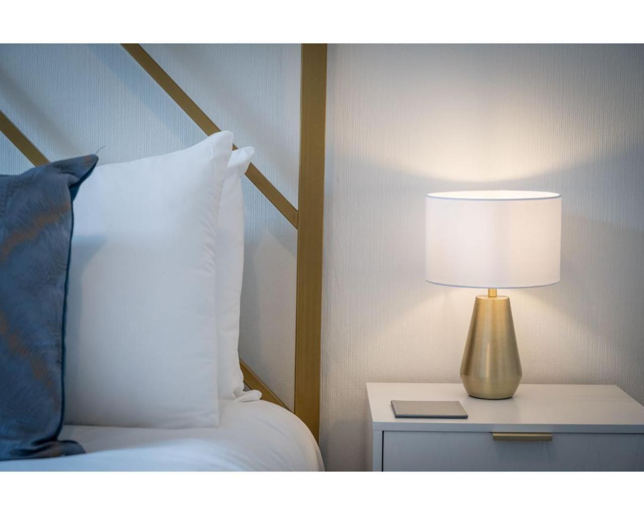 Central Belfast Apartments Chic Luxe R&R Room photo